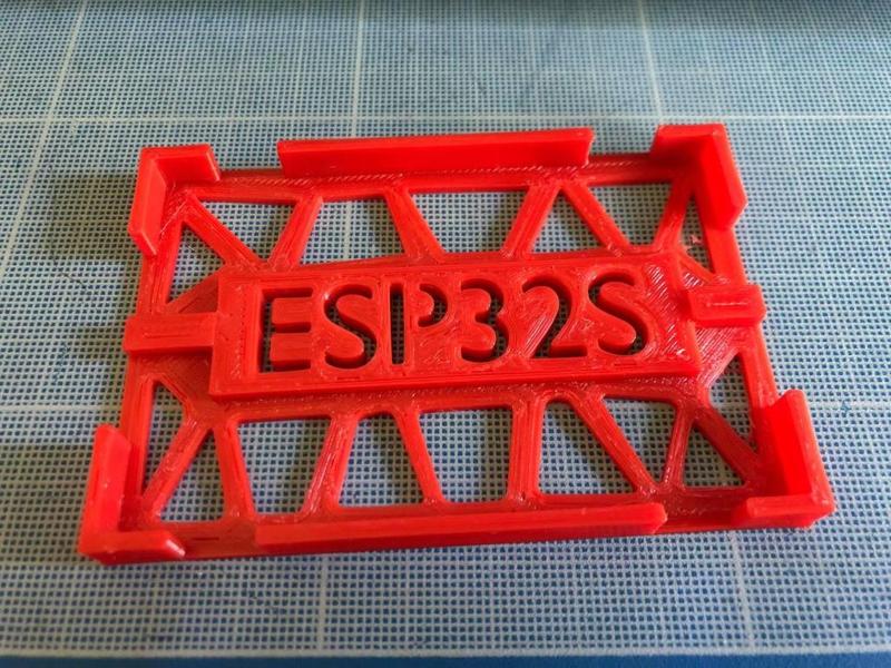 Cradle for splitted breadboard for ESP32S