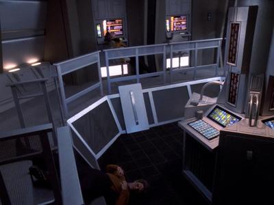 Oberth Class Warp core with Starfleet innerphasic cloaking device