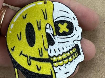SMILE SKULL KEYCHAIN