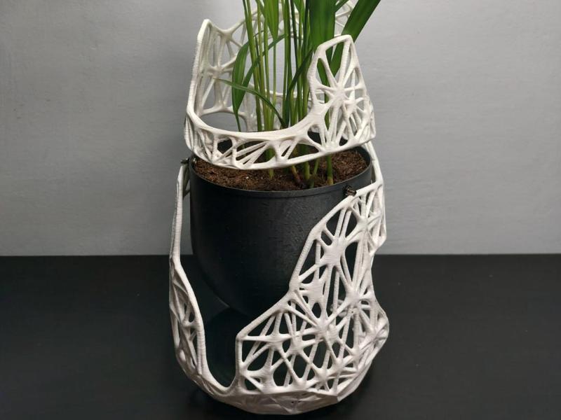 Designer Hanging Bionic Pot