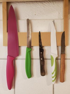 Knife Magnet Holder