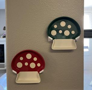 World Market Mushroom Plate Wall Mount