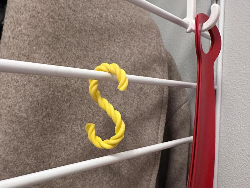 Hook in the style of a rope