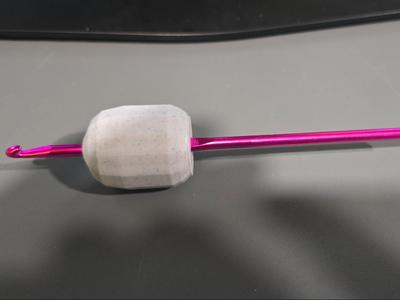 4.5 METAL HOOK CROCHET ERGONOMIC GRIP