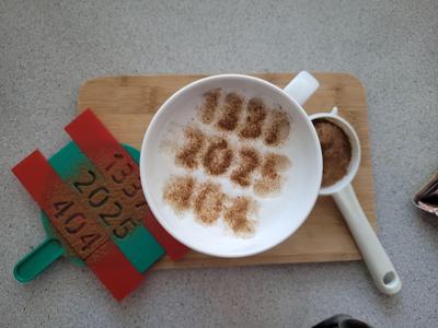 Coffee stencil with swapable digits
