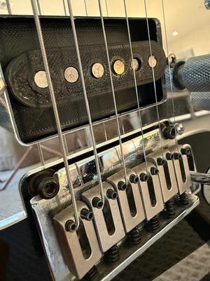 Humbucker slot to single coil converter