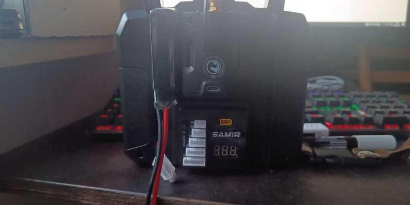 FLYSKY FS-I6X - External Battery Mod (Battery Cover Replacement)