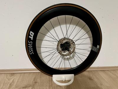 Road bike/gravel bike wheel holder