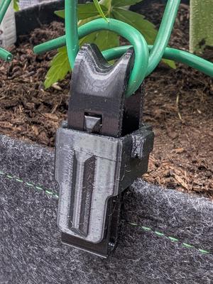 Low-Stress-Training fabric pot clip / Tarp tensioner