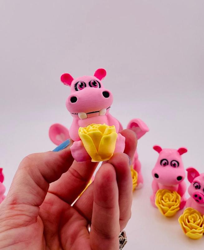 Mother's Day Roseables Hippo