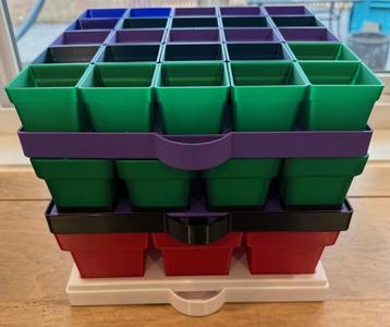 Seedling/Transplant Pots and Trays   