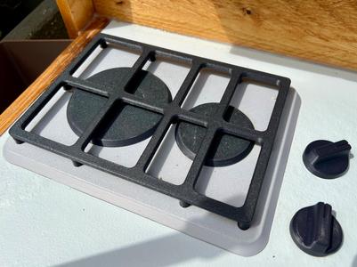 Toy stove with two burners