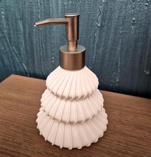 Festive Christmas tree liquid soap dispenser