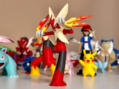 Mega Blaziken (Pokemon) 110mm tall