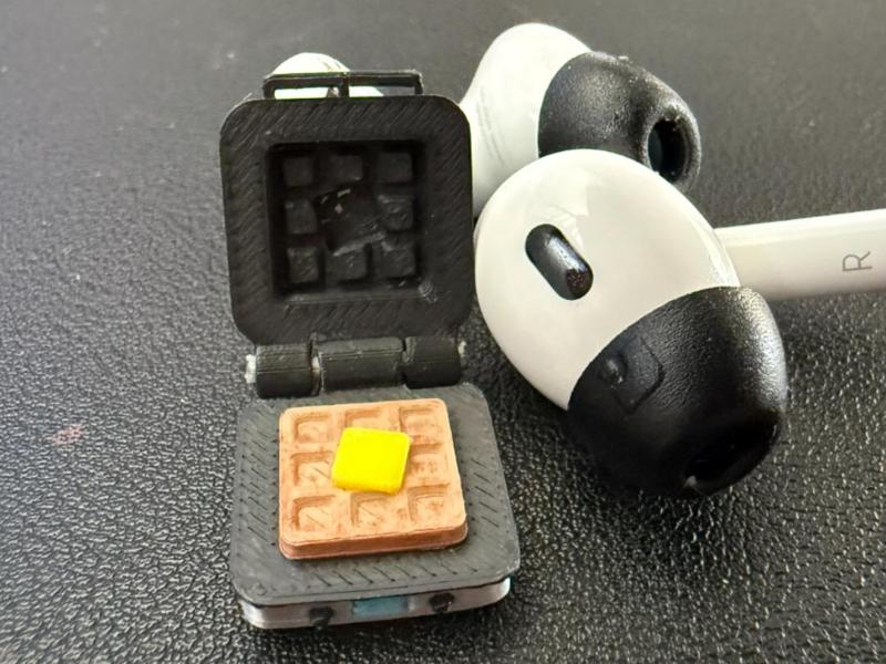 Mini Waffle Iron for Miniature Square Waffle 