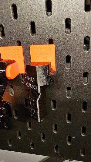CoreOne Nozzle Replacement Tool (sock) Skadis holder   