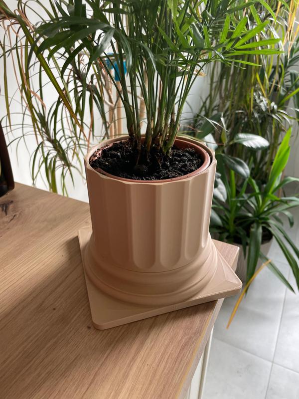 IONIC COLUMN TWIST-OFF PLANTER