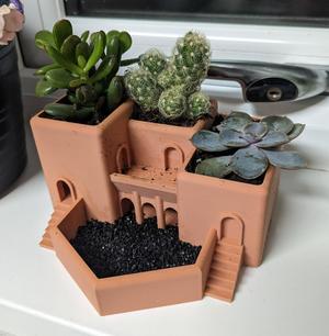 Roman Terrace Garden Succulent Planter
