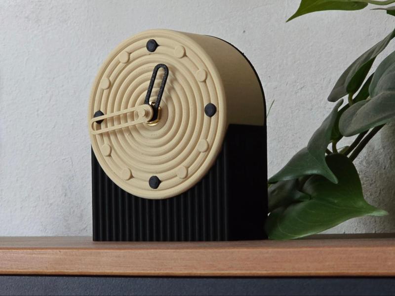 Modern Minimalist Waving Clock