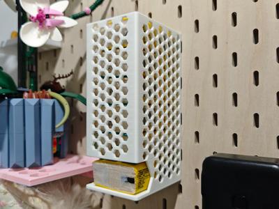 Pocket Tissue Holder for 5mm IKEA Pegboard, Honeycomb Hollow (5mm and 9mm versions)