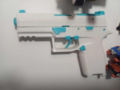 E18 toy pistol wall mount