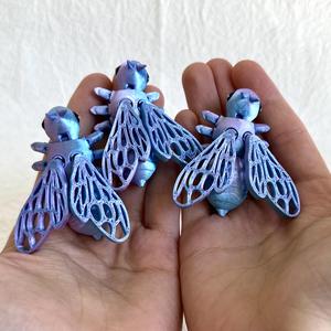 Articulated Bee + Hive