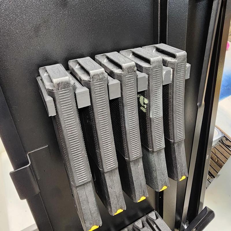Stack-On - Multi-Mag Holder - Daniel Defense 5.56 32 Round - DDMags