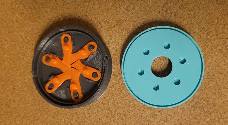 Mechanical Iris Fidget