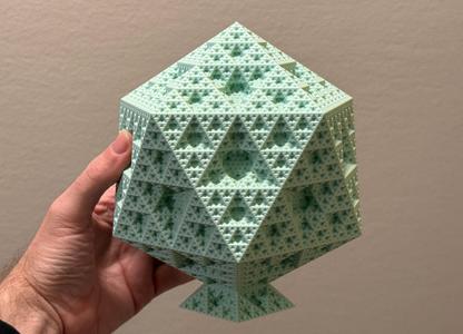 Sierpiński Icosahedron Fractal Sculpture - Level 5 (No Supports)