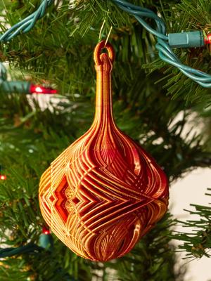 Grand Kaleidoscope Christmas Ball