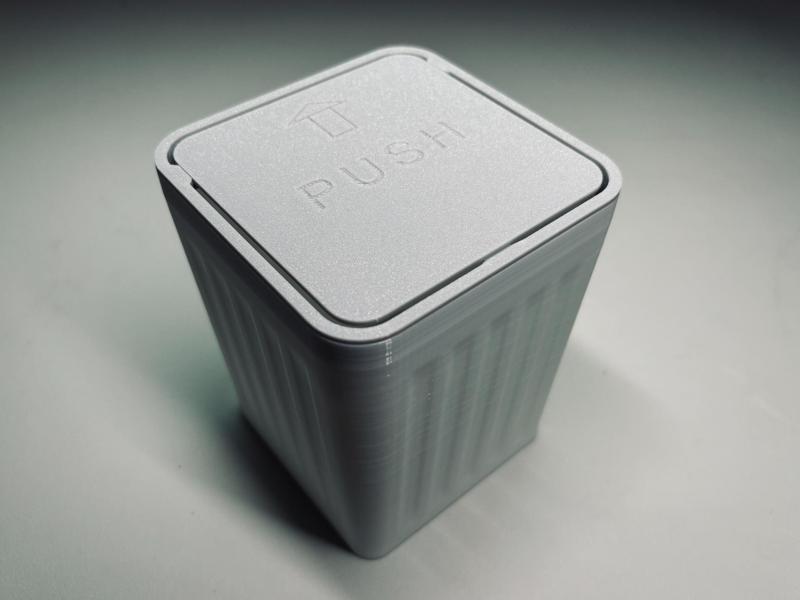 Tabletop trash can with lid&Pen Holder桌面翻盖垃圾桶/笔筒