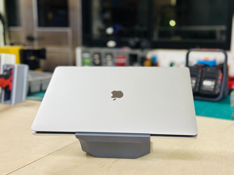 Macbook Stand