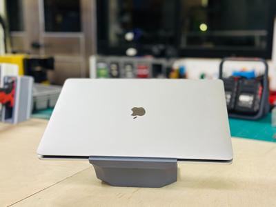 Macbook Stand