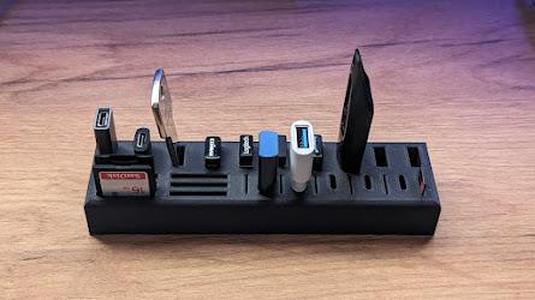 USB A, USB C and SD/MicroSD Holder/Organizer
