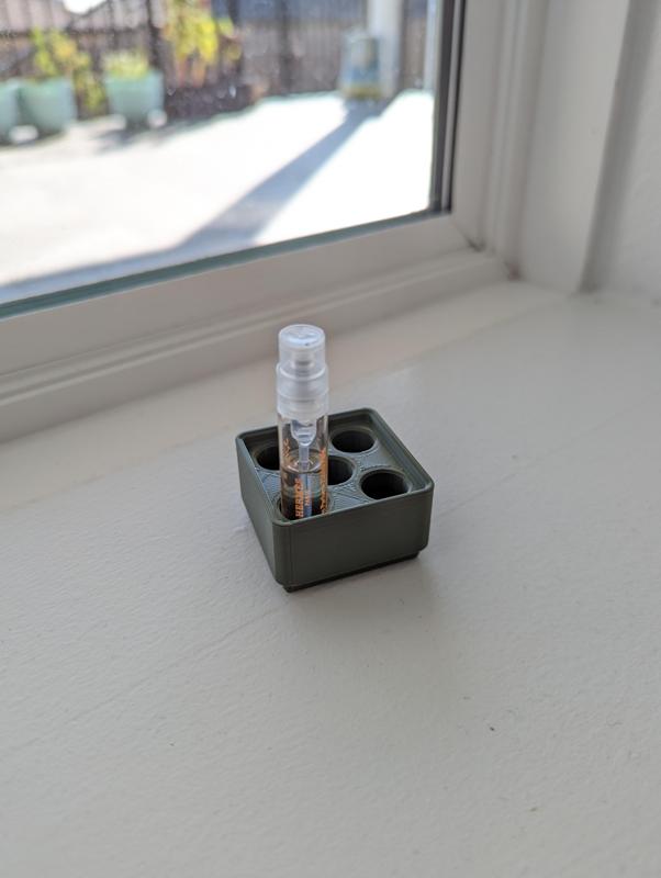 Gridfinity Cologne or Perfume Sample Size Spray Tube Holder (1x1)