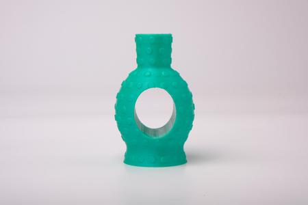 Bubble Arch Vase – Playful Modern Decor with Circular Cutout