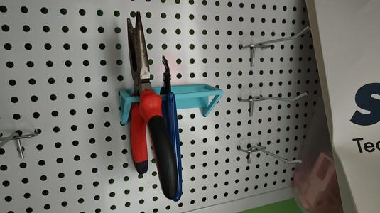 pliers holder for peg board