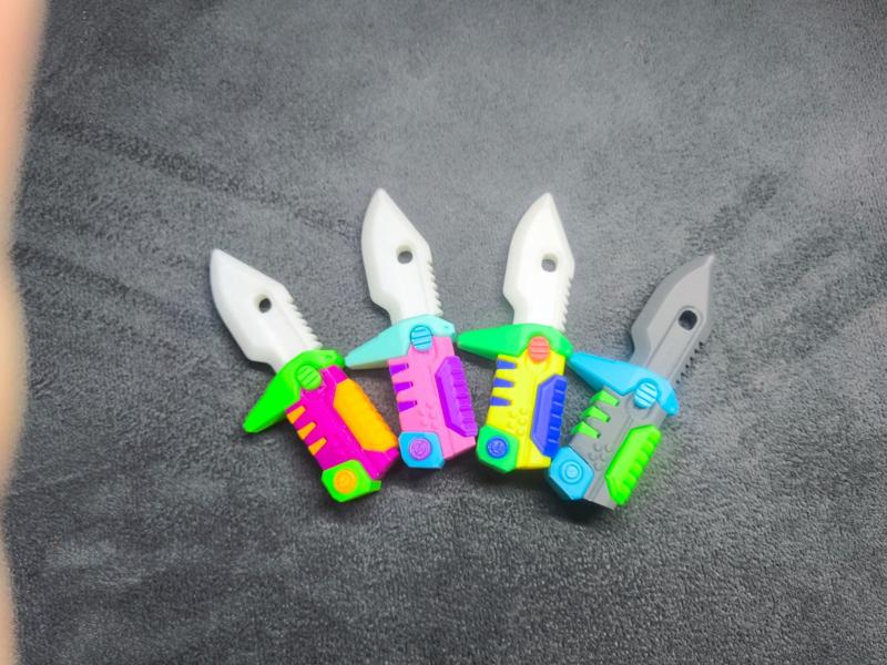 Val BlastX Tactical Knife BUT baby version 咻咻X小刀幼崽