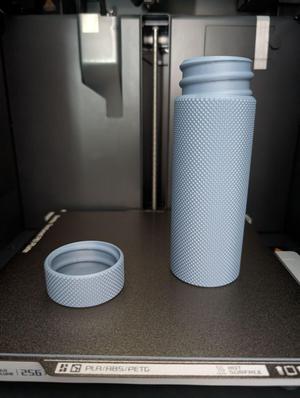 Collection of Threaded Containers (Quick Screw)