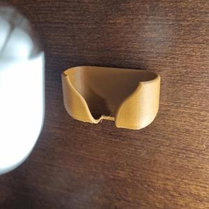 Samsung Galaxy Buds3 wall holder