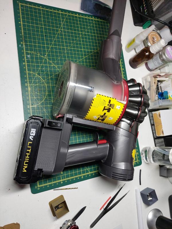 Dyson V7/8 Stanely FATMAX Adapter