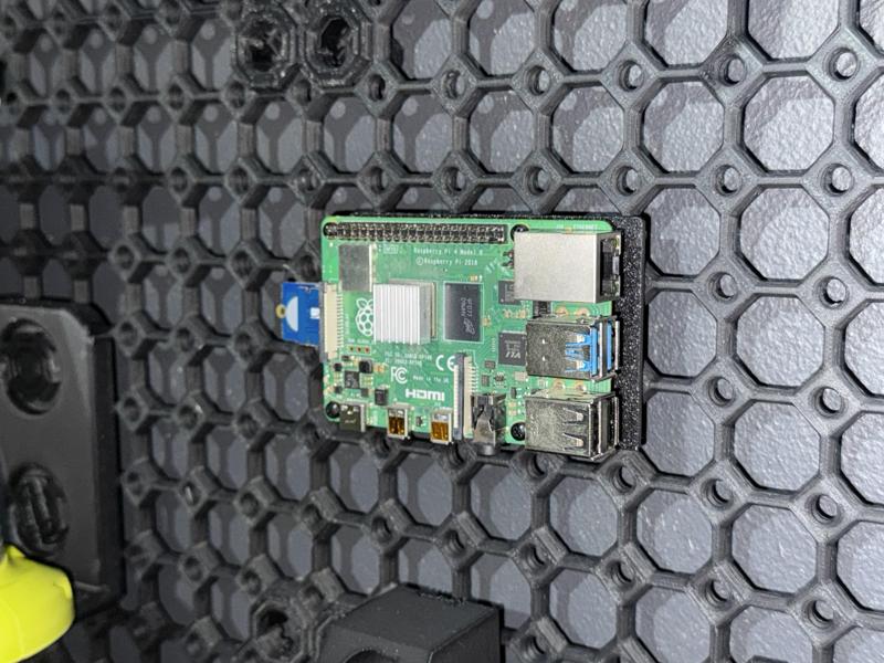 Multiboard - Raspberry Pi 3/4/5 Mount