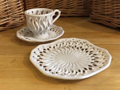 Malfunctioning Plate and Saucer 