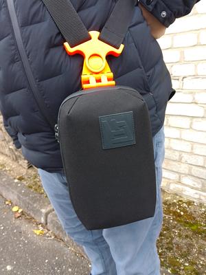 LTT Tech Sack DIY over the shoulder strap buckle (and hang on fingers buckle)