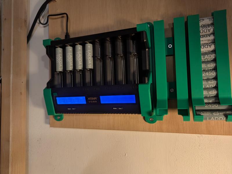 XSTAR VC8S Charger Wall Mount