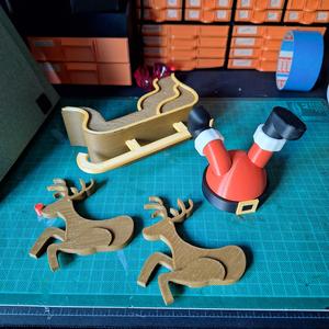 Santa Crash Decor