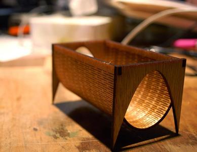 Parabolic Curve Business Card Holder