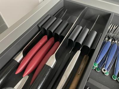 Adjustable 8 Knife Holder for Drawers