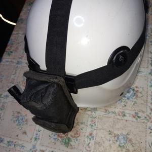 Head lamp battery holder