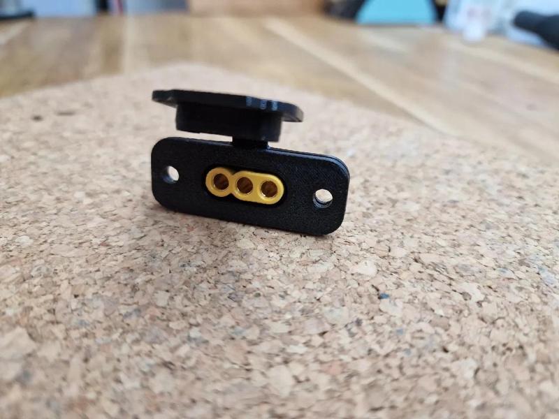 MR60-M Stecker Gehäuse   